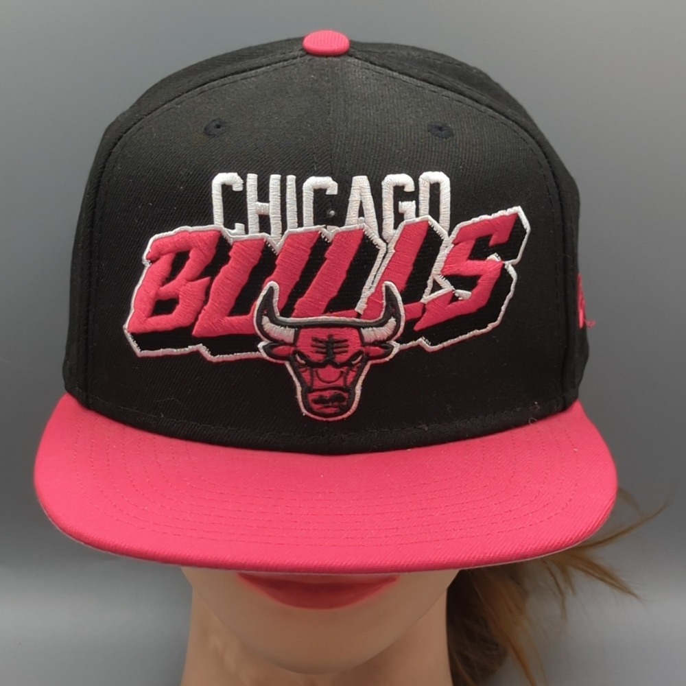 New Era 9Fifty NBA Chicago Bulls Bold Font SnapBack Hat Cap OSFM Adjustable